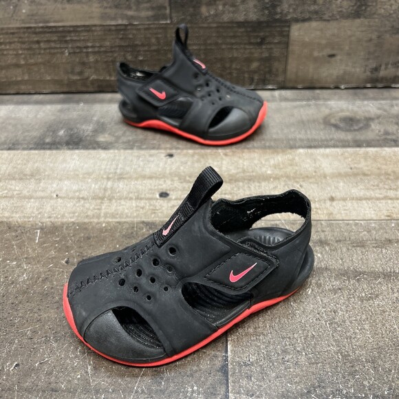 Nike Other - Nike Sunray Girls Baby Strap Sandals Black/pink Size 5 C